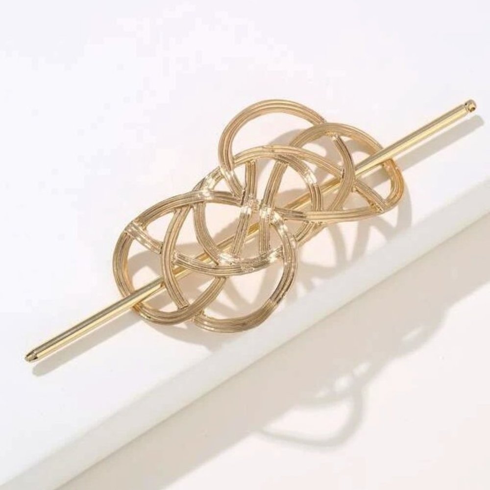 NEW Gold Tone Textured Cut Out Oval Fashion Shawl Pin